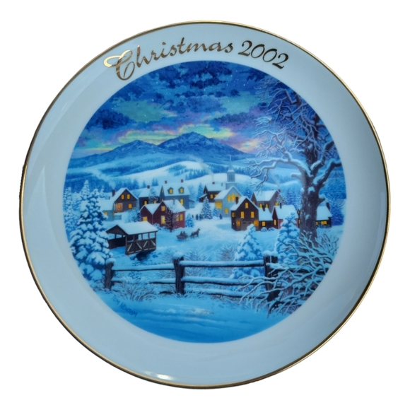 1 Vtg '02 Plate Home For The Holidays 22K Gold Trim - Picture 1 of 4